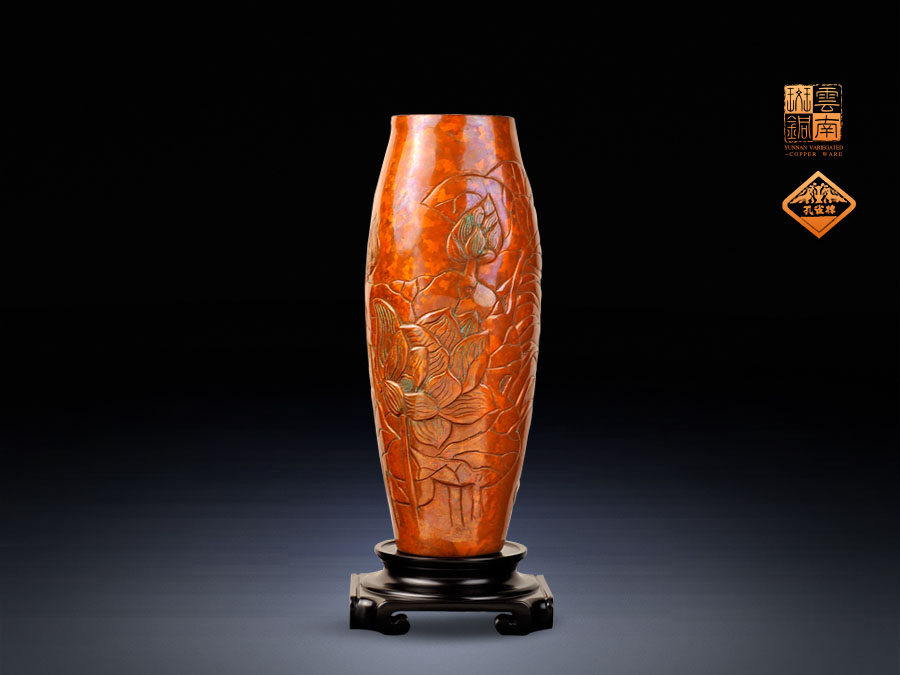 35公分长腰荷花瓶